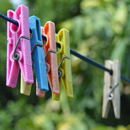 plastic pegs vs wooden pegs